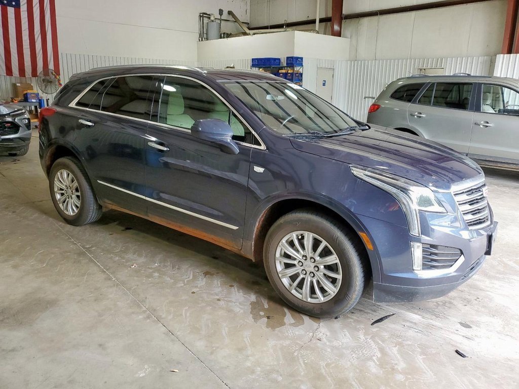 2019 Cadillac XT5 Base photo 3