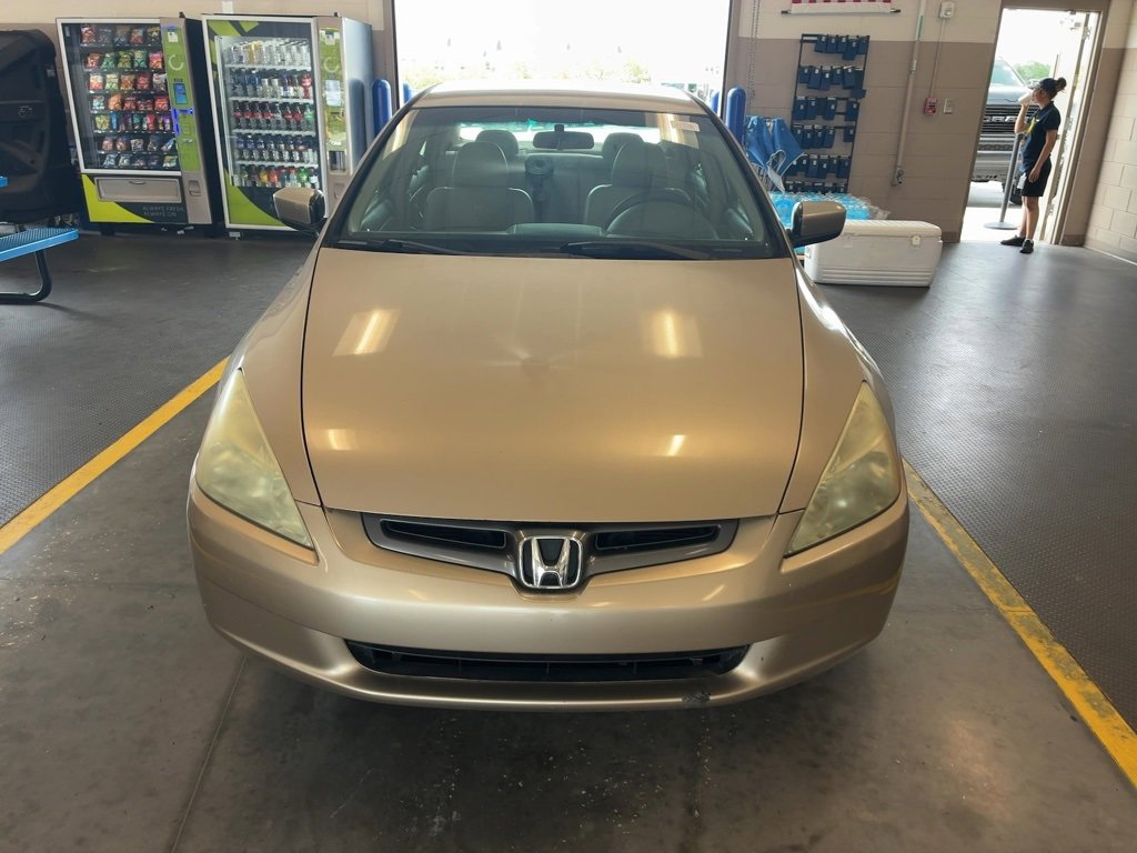 2005 Honda Accord LX photo 2