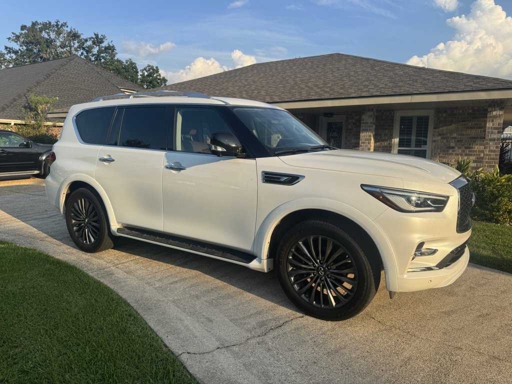 2023 Infiniti QX80 Premium Select photo 2