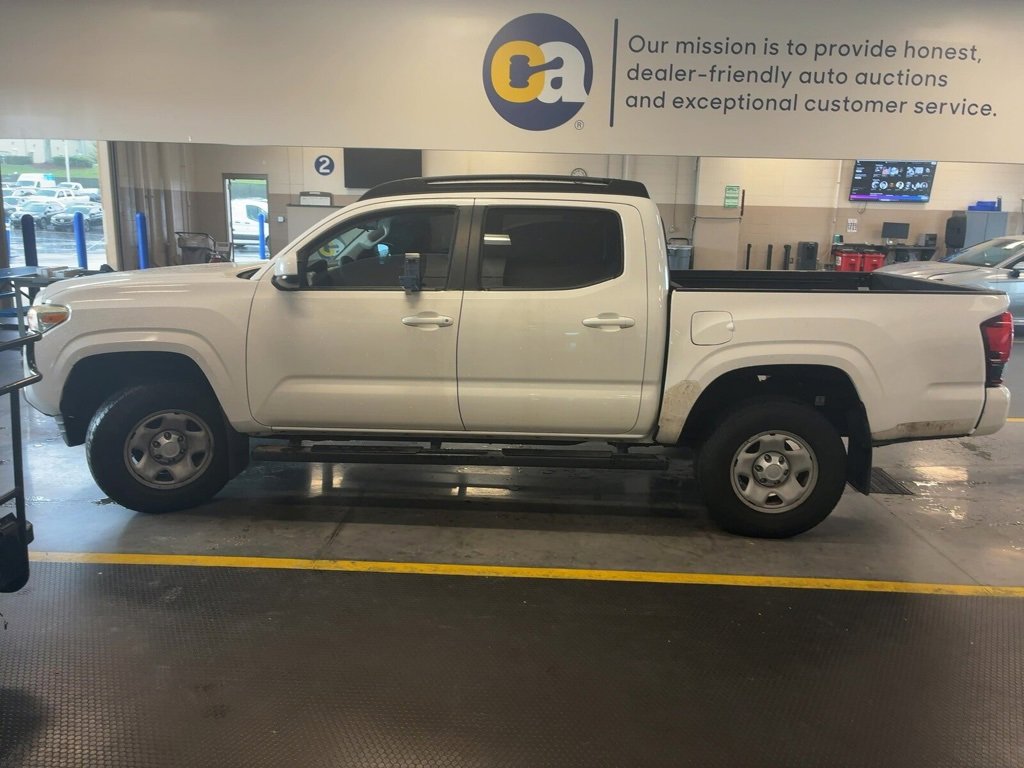 2018 Toyota Tacoma SR5 photo 4