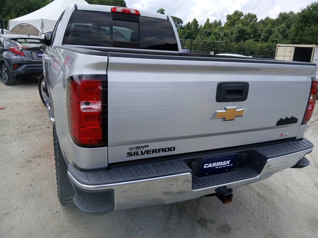 2015 Chevrolet Silverado 1500 LT photo 4