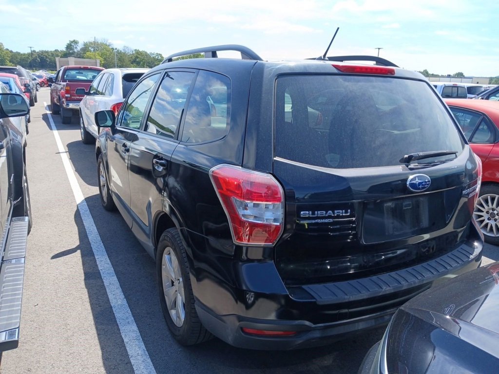 2015 Subaru Forester 2.5i Premium photo 3