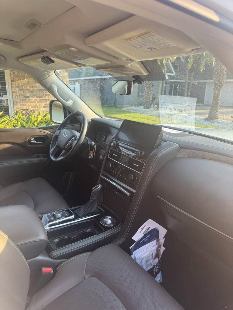 2023 Infiniti QX80 Premium Select photo 3