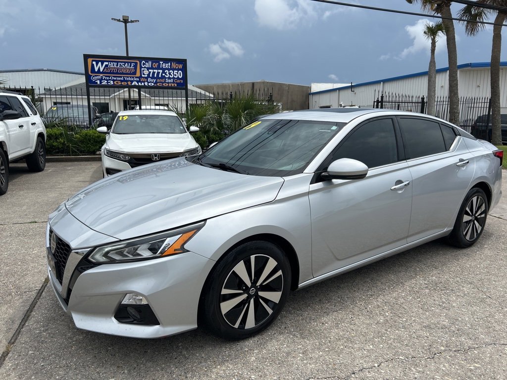 2019 Nissan Altima 2.5 SV photo 2
