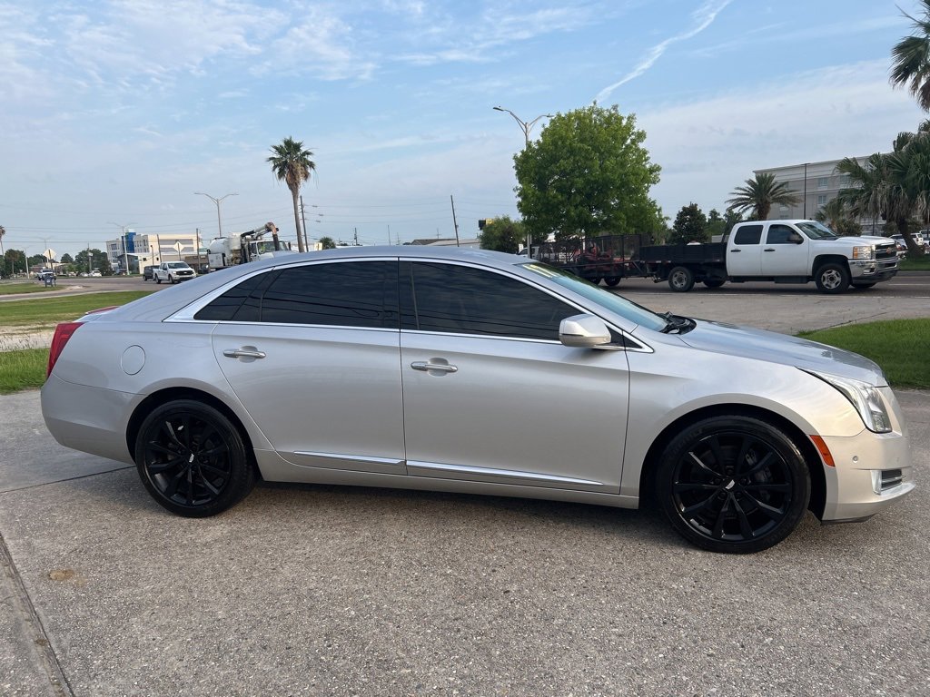 2017 Cadillac XTS Luxury photo 4