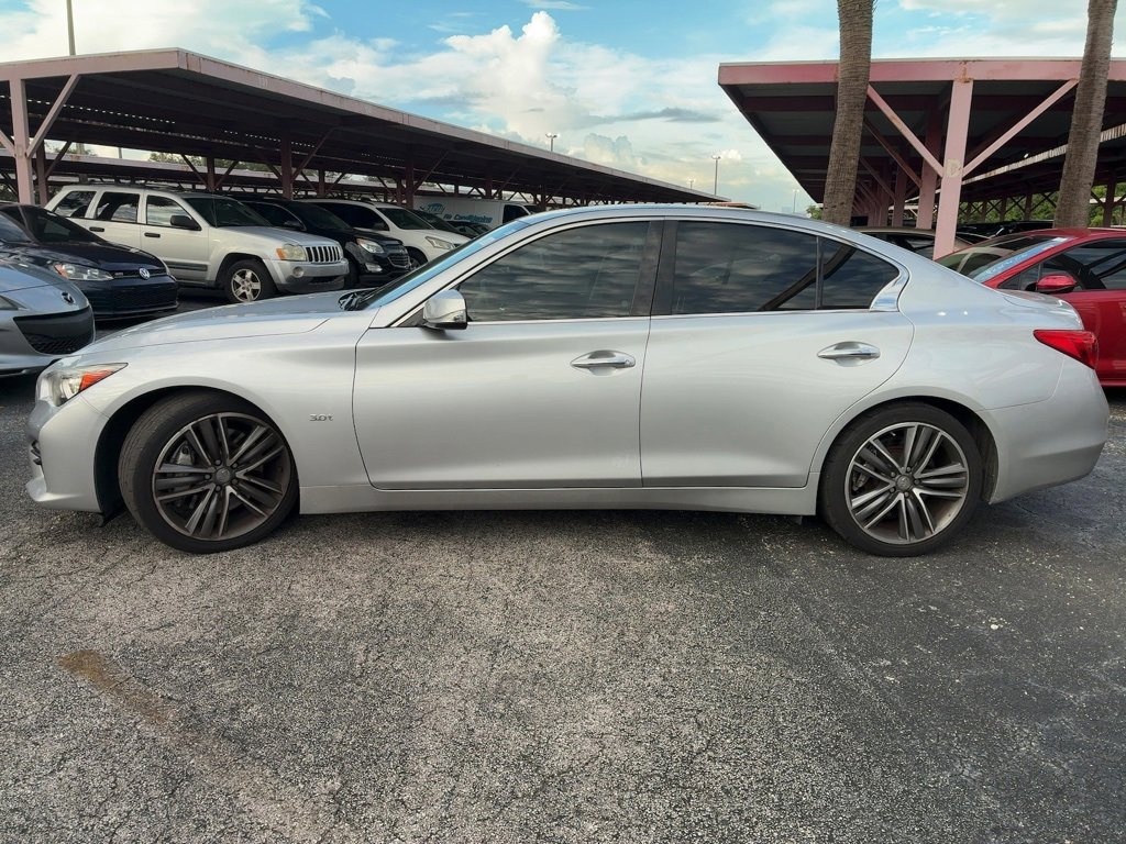 2017 Infiniti Q50 3.0t Sport photo 4