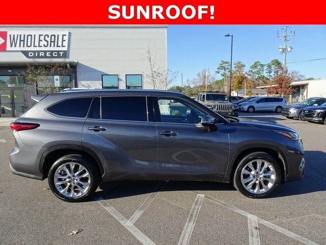 2021 Toyota Highlander Limited photo 2