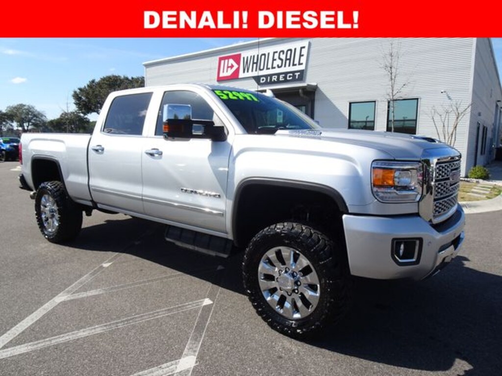 Used 2019 GMC Sierra 2500HD Denali Truck Crew Cab