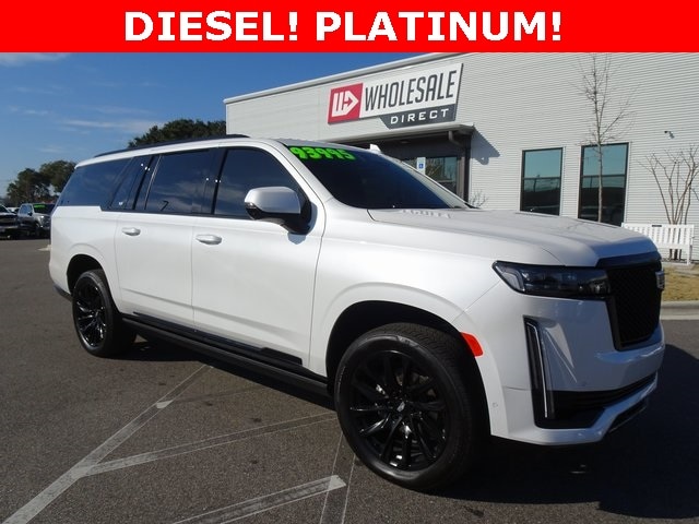 2024 Cadillac Escalade ESV Sport Platinum's photo