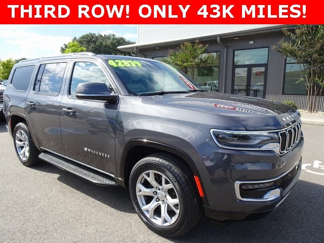 2022 Jeep Wagoneer Series II's photo