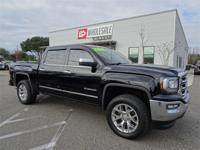 2017 GMC Sierra 1500 SLT's photo