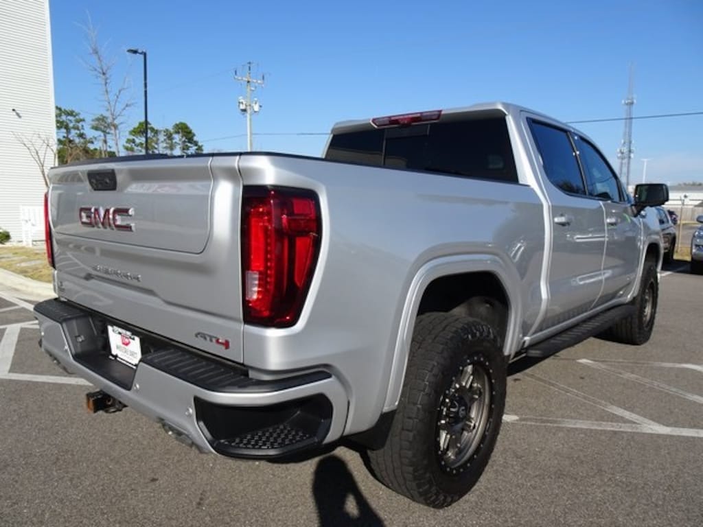 Used 2022 GMC Sierra 1500 AT4 Truck Crew Cab