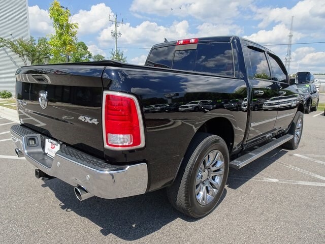 2014 Ram 1500 Longhorn photo 3