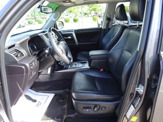 2016 Toyota 4Runner Limited - Photo 10
