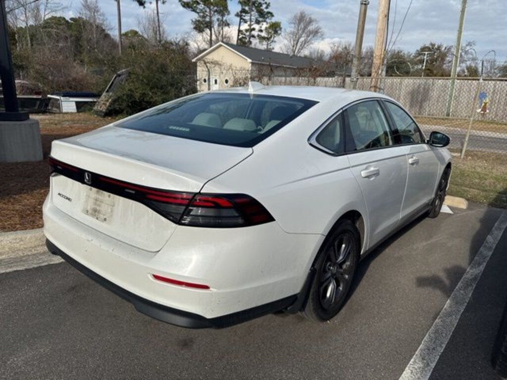 Used 2023 Honda Accord EX Sedan