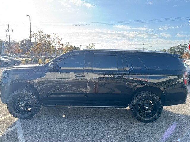 2021 Chevrolet Suburban High Country photo 4