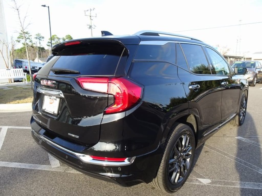 Used 2022 GMC Terrain Denali SUV