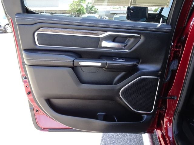 2020 RAM Ram 1500 Pickup Laramie - Photo 15