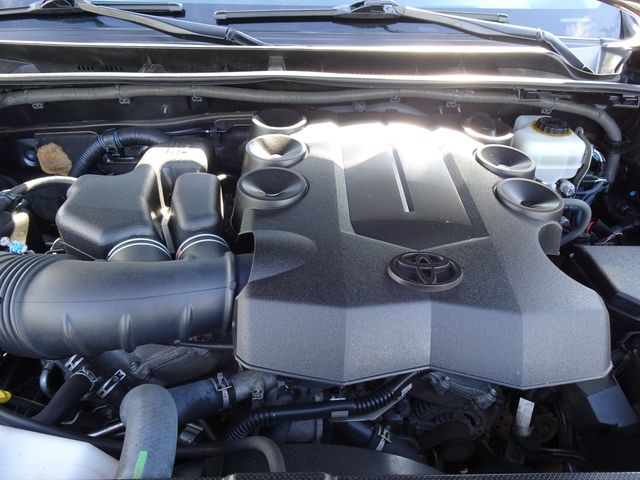 2016 Toyota 4Runner Limited - Photo 34