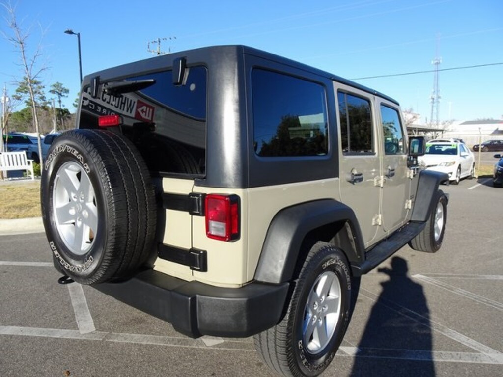 Used 2018 Jeep Wrangler JK Unlimited Sport 4x4 SUV