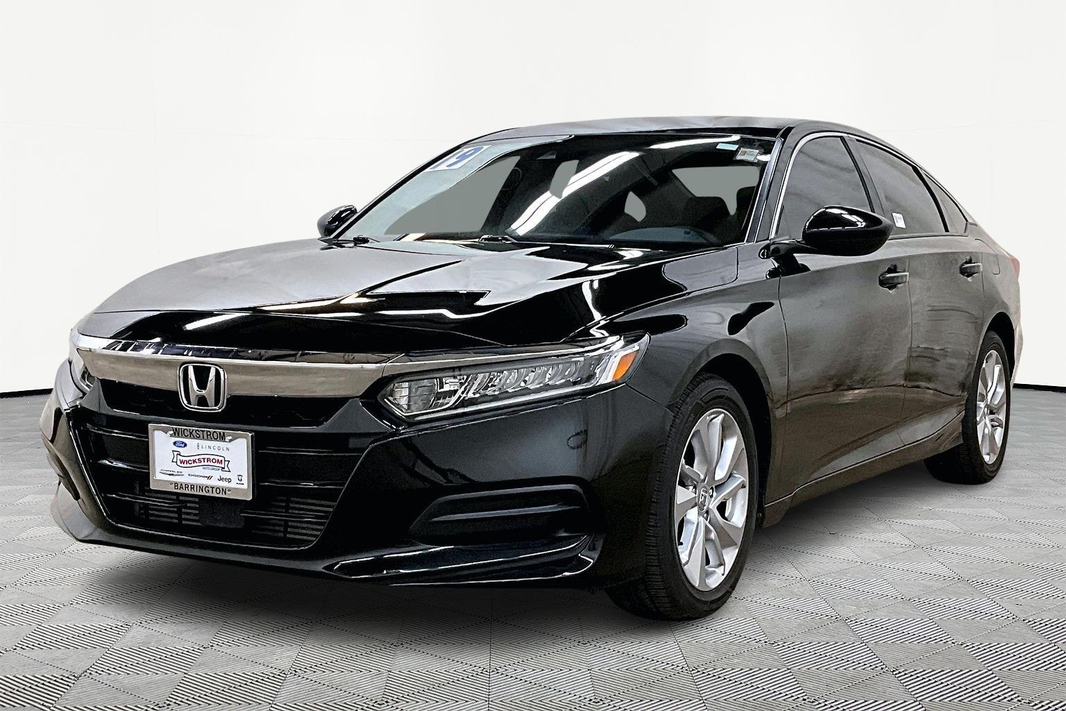 2019 Honda Accord LX's photo