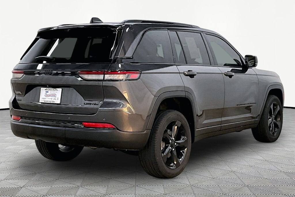 Used 2023 Jeep Grand Cherokee Limited SUV