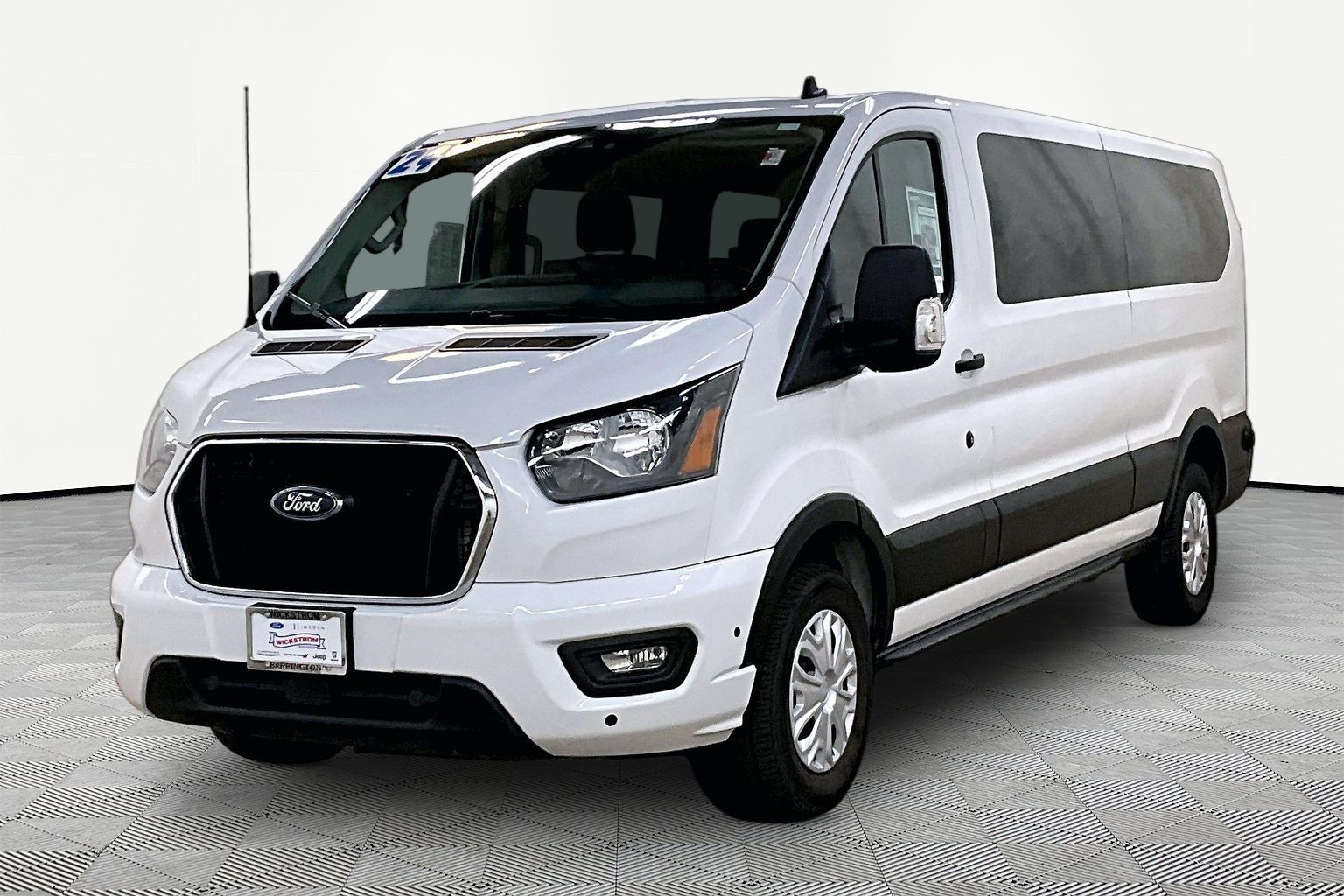 2024 Ford Transit 350 XLT Low Roof Sliding Pass. 148's photo