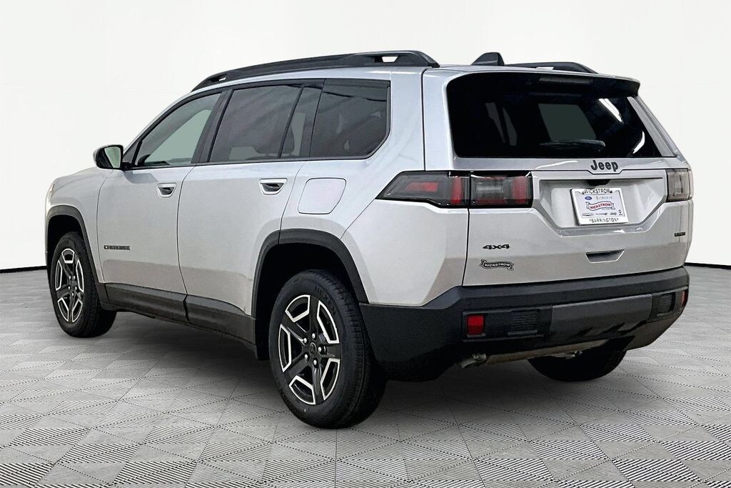 New 2026 Jeep Cherokee Laredo Sport Utility