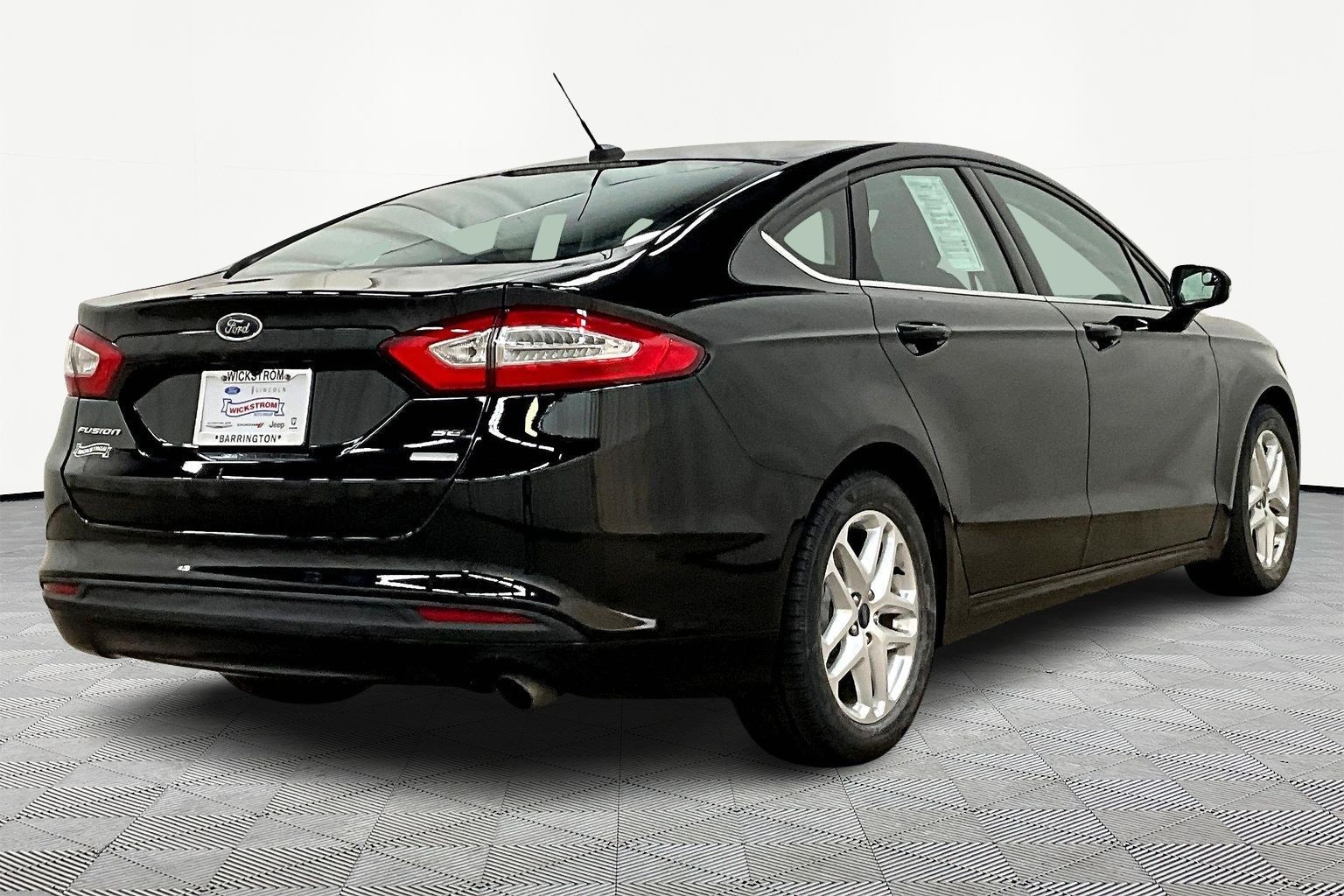 Used 2016 Ford Fusion SE with VIN 1FA6P0HD4G5114759 for sale in Barrington, IL