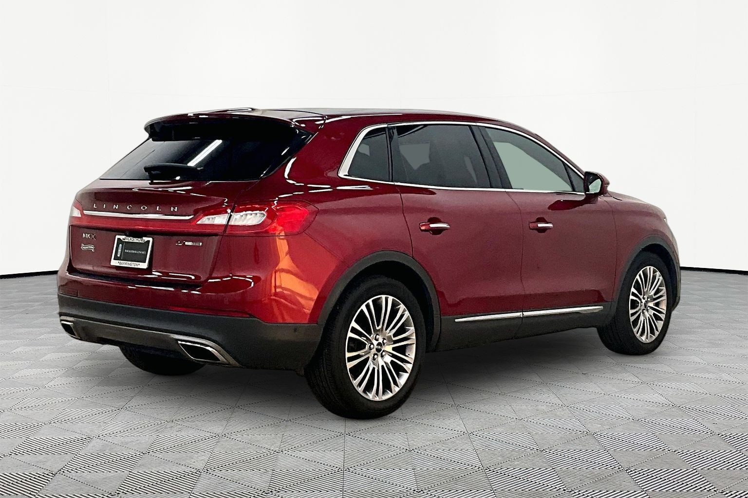 Used 2016 Lincoln MKX Reserve with VIN 2LMTJ6LP8GBL82972 for sale in Barrington, IL