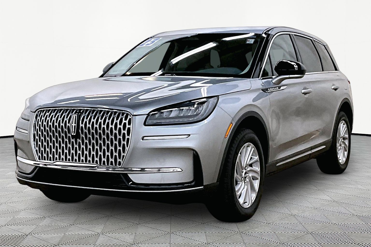 2023 Lincoln Corsair FWD's photo
