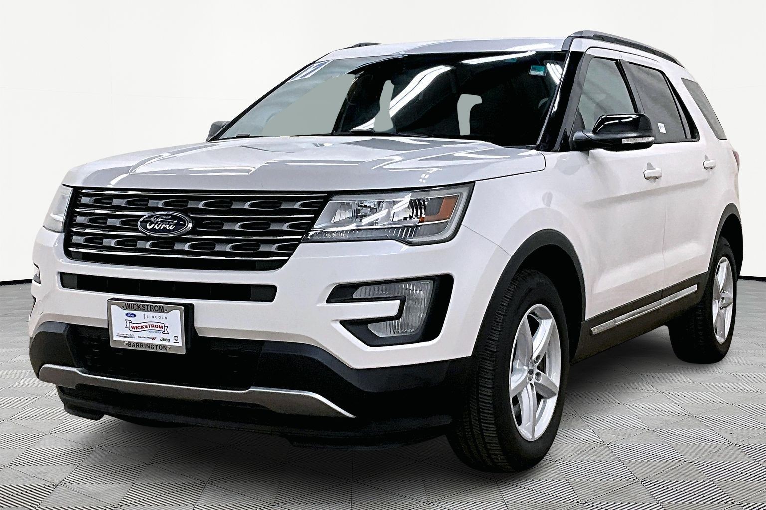 2017 Ford Explorer XLT's photo