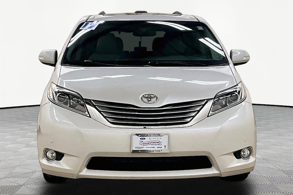 Used 2017 Toyota Sienna Limited Van