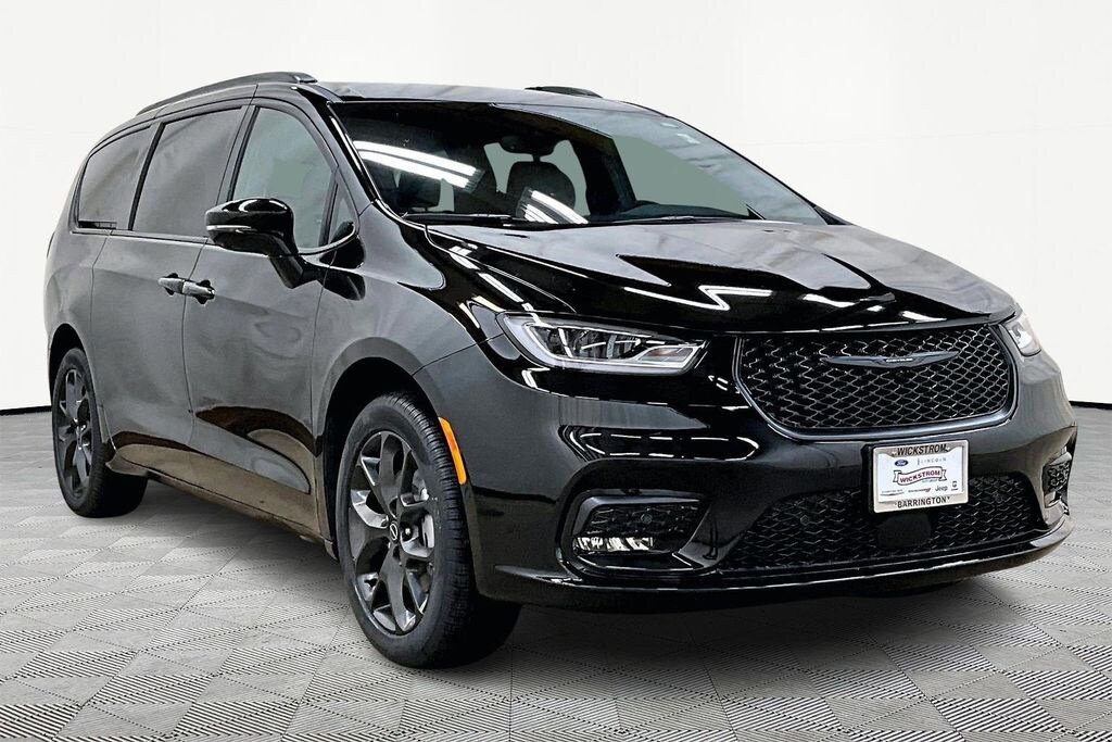 New 2026 Chrysler Pacifica Select Passenger Van