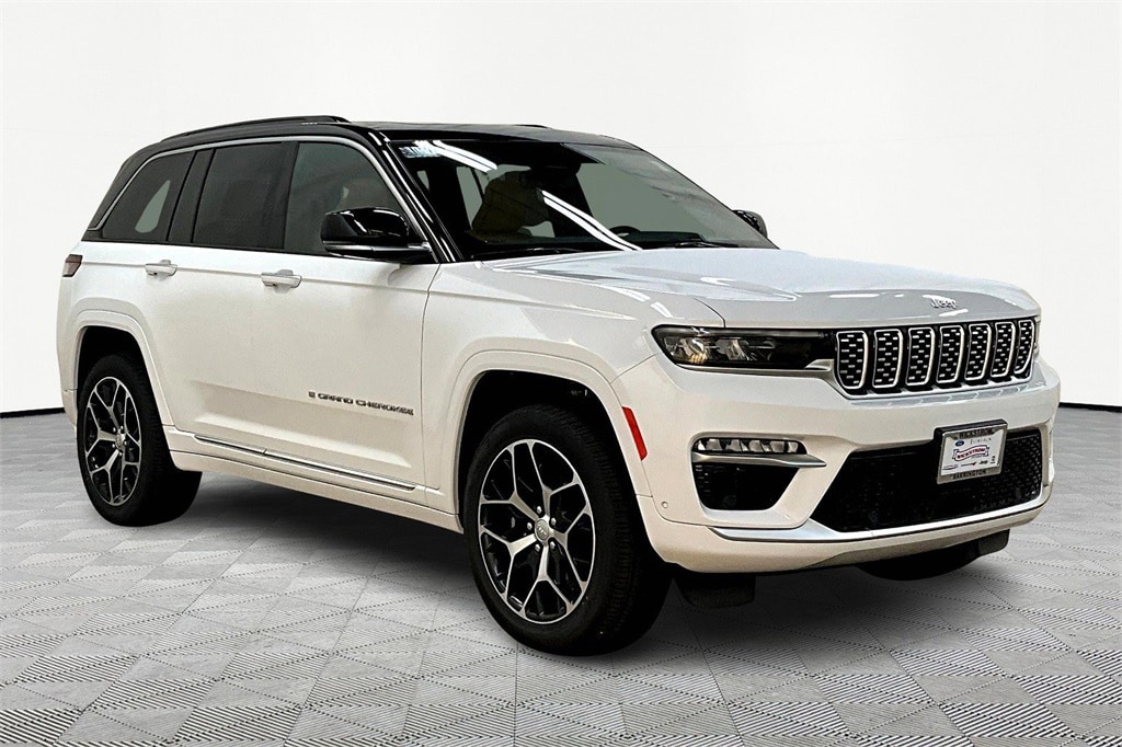 New 2025 Jeep Grand Cherokee Summit Sport Utility