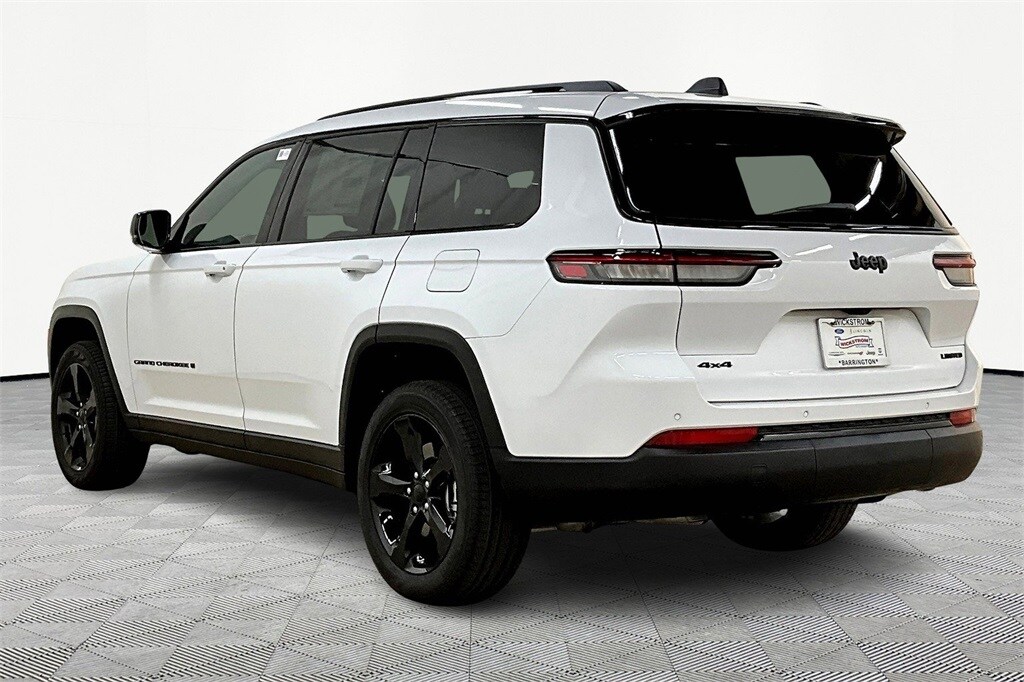 2025 Jeep Grand Cherokee L photo 3