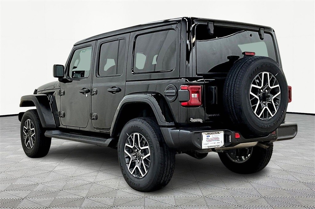 2026 Jeep Wrangler Sahara photo 3