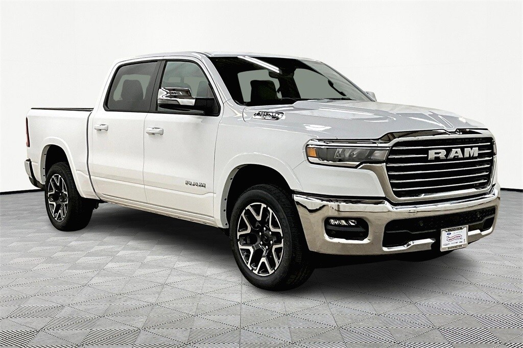 2025 Ram 1500 Laramie photo 2