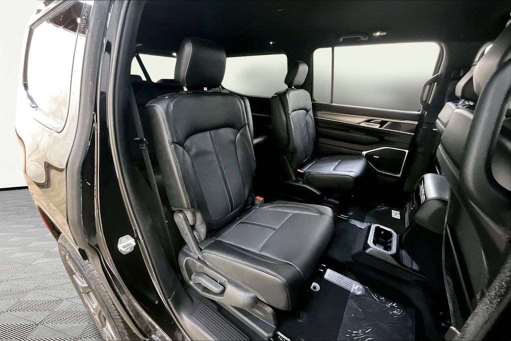 2026 Jeep Grand Wagoneer Limited Altitude - Photo 11