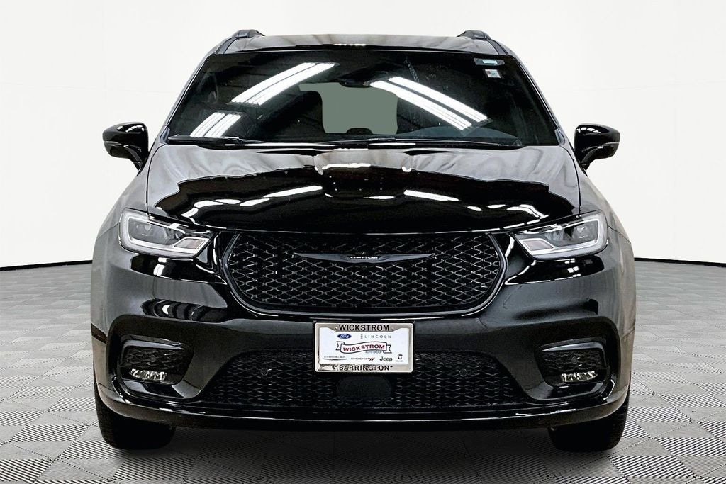 New 2026 Chrysler Pacifica Select Passenger Van