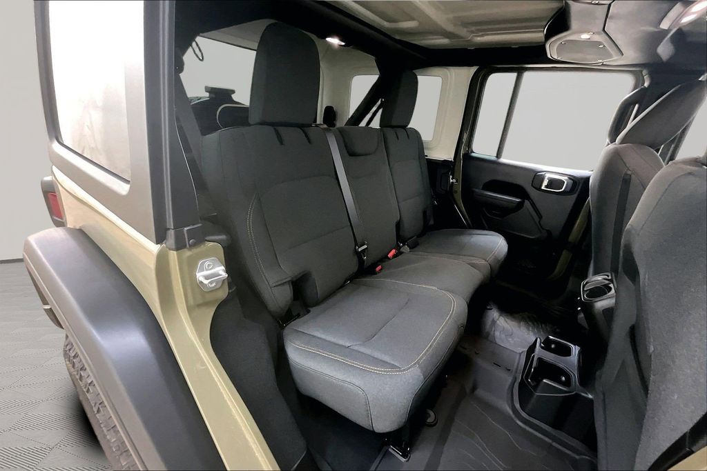 2026 Jeep Wrangler 4-Door Willys - Photo 12