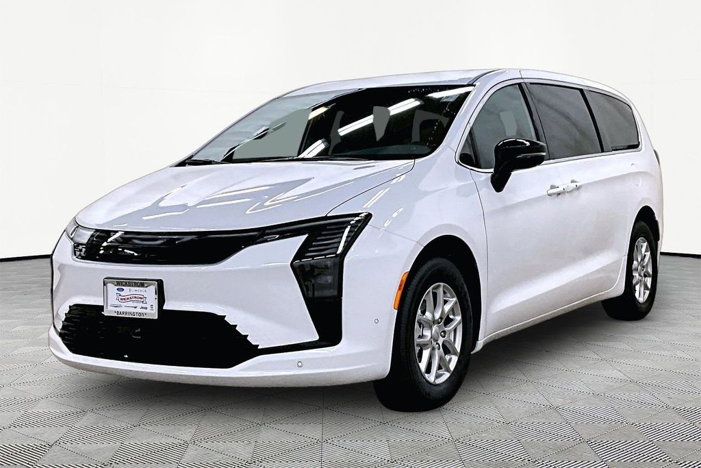 2027 Chrysler Pacifica Select's photo