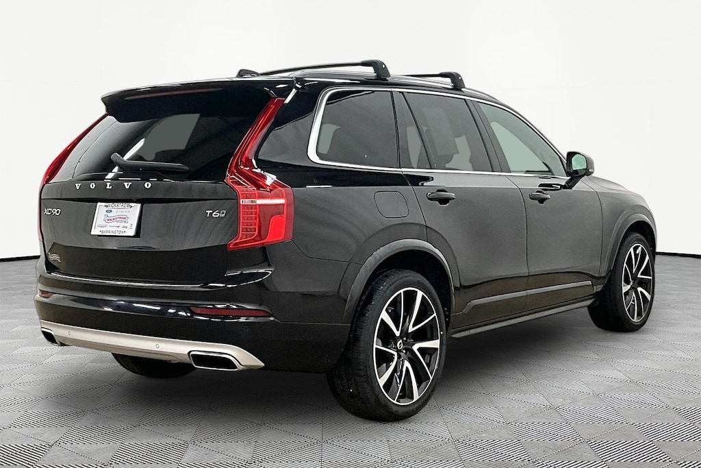 Used 2020 Volvo XC90 T6 Momentum SUV