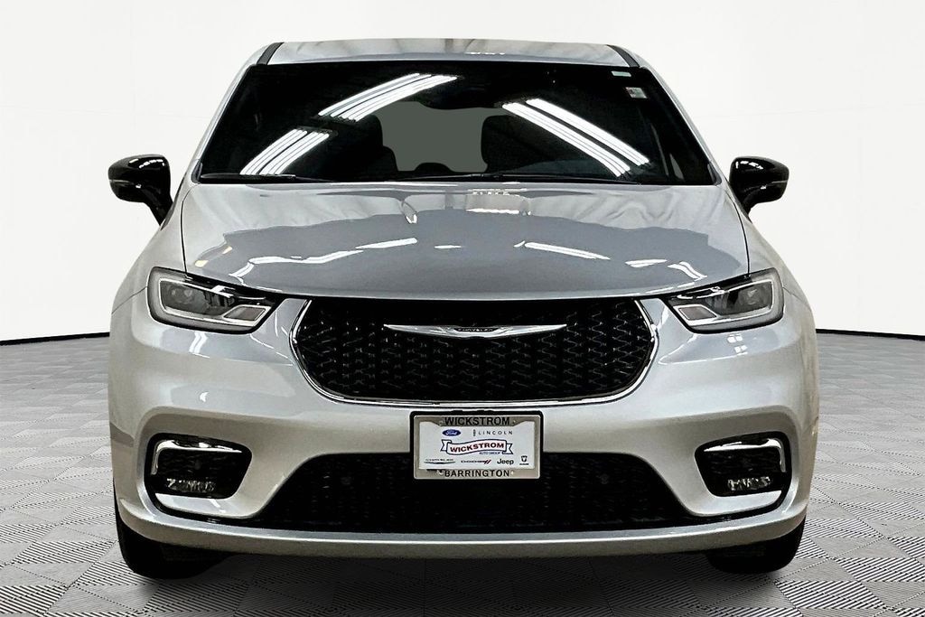 New 2026 Chrysler Pacifica SELECT Passenger Van