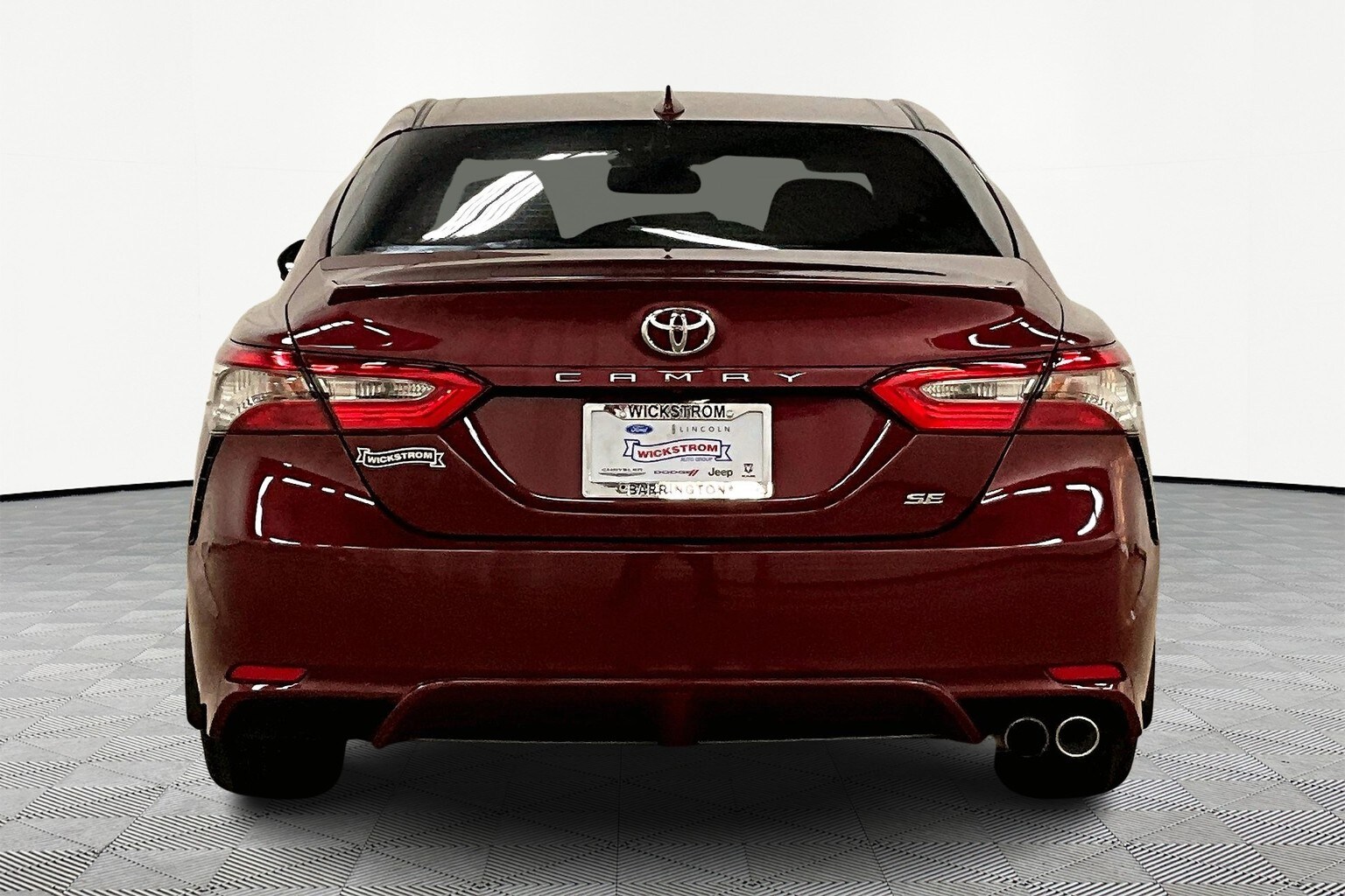 2018 Toyota Camry SE photo 4