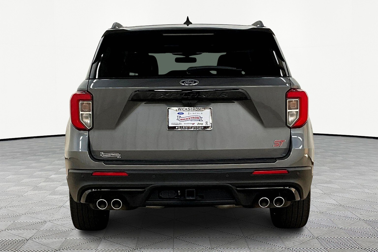 2023 Ford Explorer ST photo 3