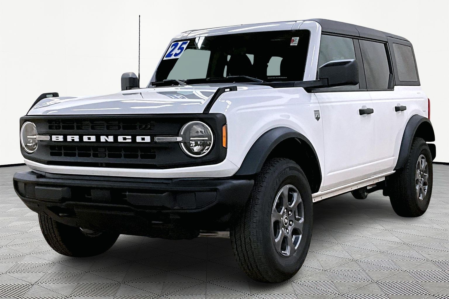 2025 Ford Bronco 4-Door Big Bend's photo