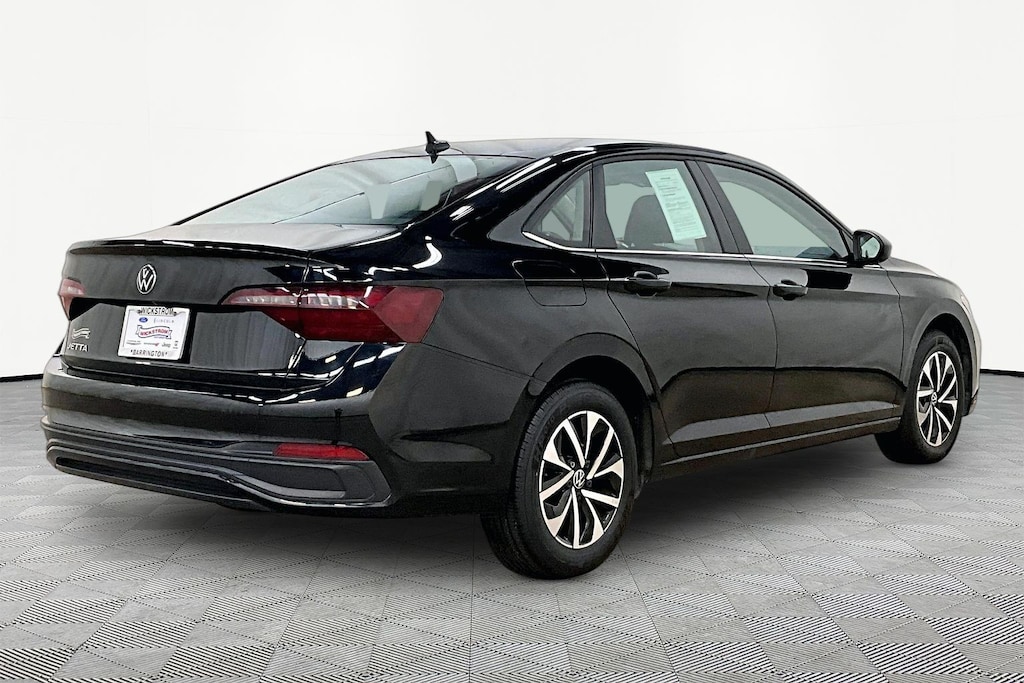 Used 2024 Volkswagen Jetta 1.5T S Sedan