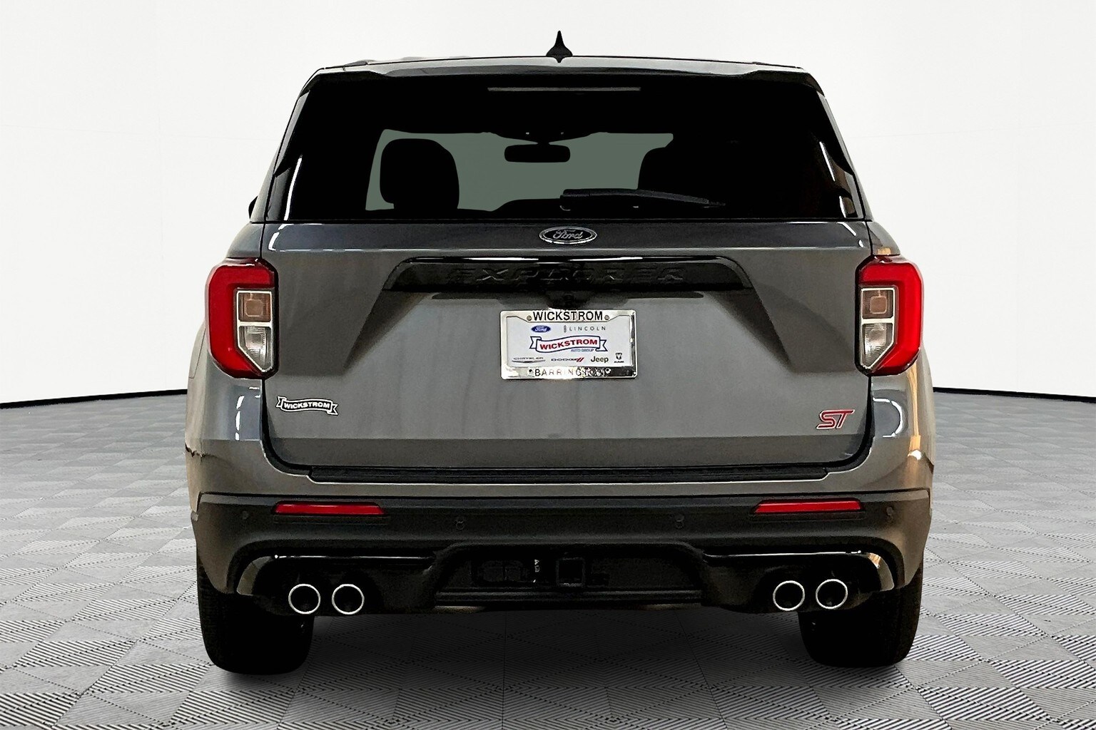 2022 Ford Explorer ST photo 3