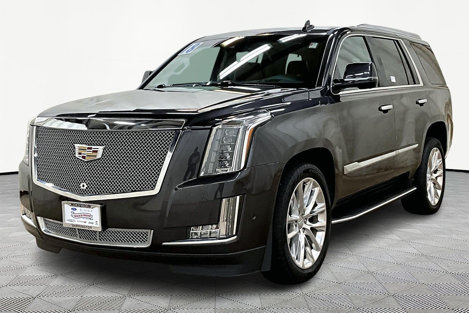 2018 Cadillac Escalade Luxury's photo